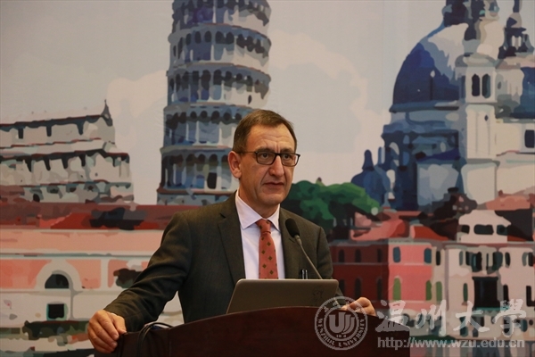 意大利驻上海总领事馆文化处长Alberto Manai 致辞